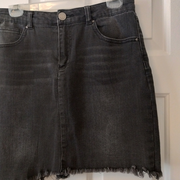 Refuge asymmetrical stretchy denim skirt - Picture 6 of 6